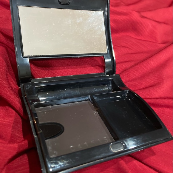 Mary Kay Makeup compact - Picture 4 of 4